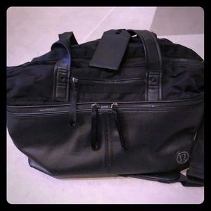 Lululemon gym bag.